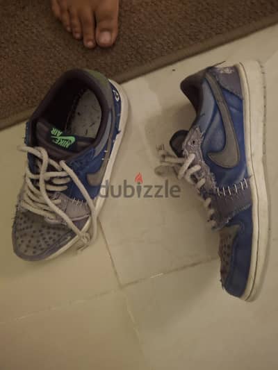 nike shoes mirror