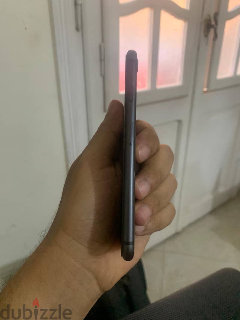 Apple - iPhone 8 6