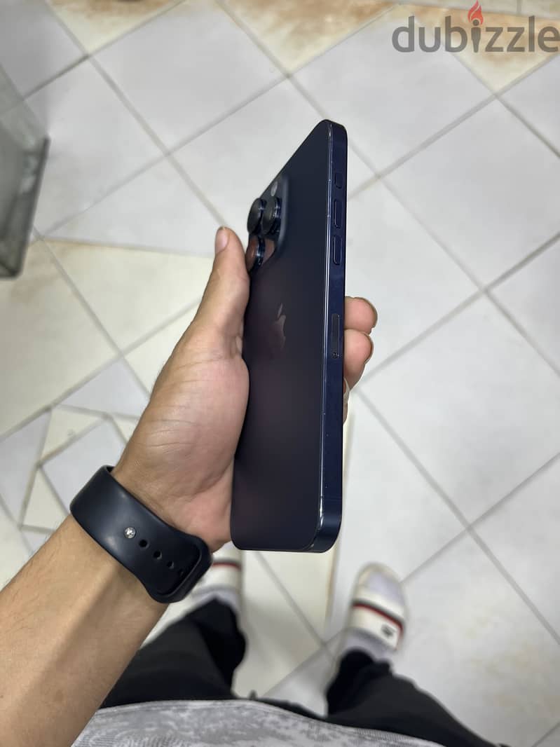 Apple - iPhone 15 Pro Max 3