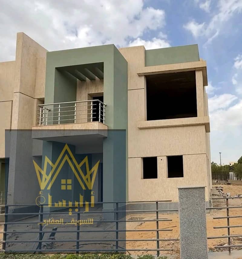 ڤيلا ثنائية نموذج j بدون تشطيب داخلي في الVG5 0 ڤيلا ثنائية نموذج j بدون تشطيب داخلي في الVG5 0