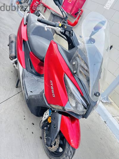 Kymco xtown 250 cc ( Roman ) 