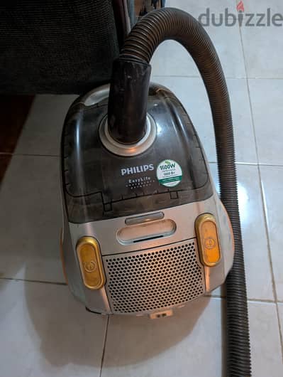 مكنسه كهربائيه Philips