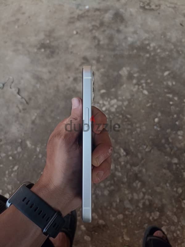 iPhone 13 b94% 1