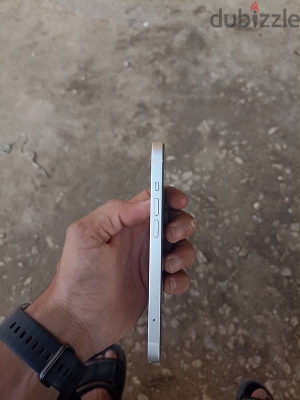 iPhone 13 b94% 2