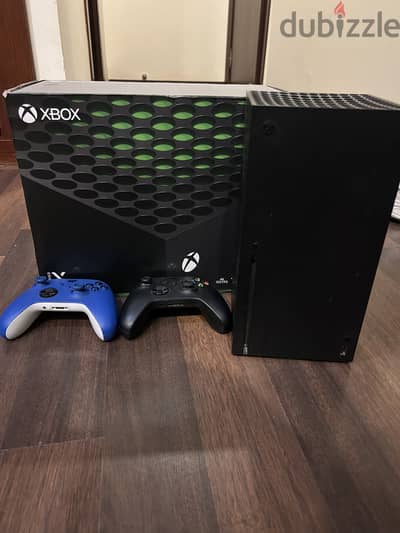 Xbox Series X 1TB + 2 Controllers | Like New Condition