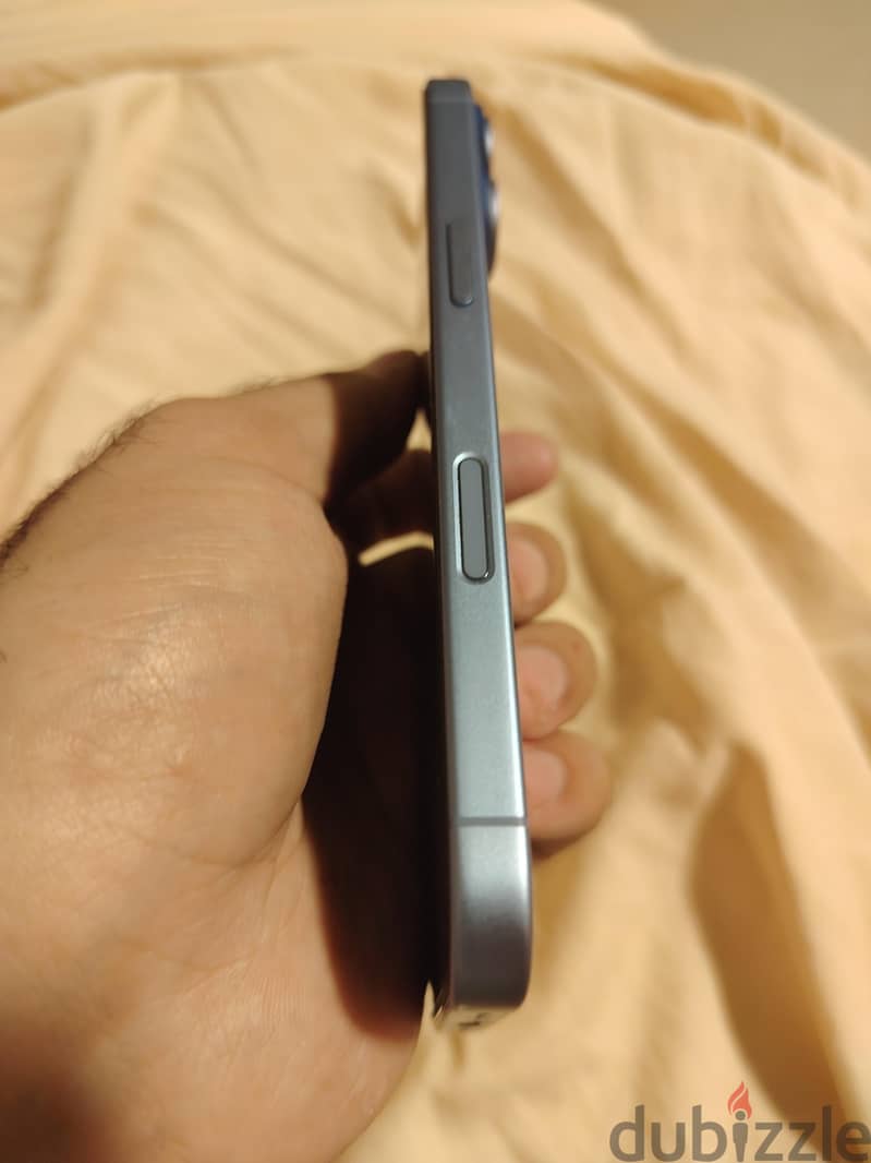 Apple - iPhone 17 3