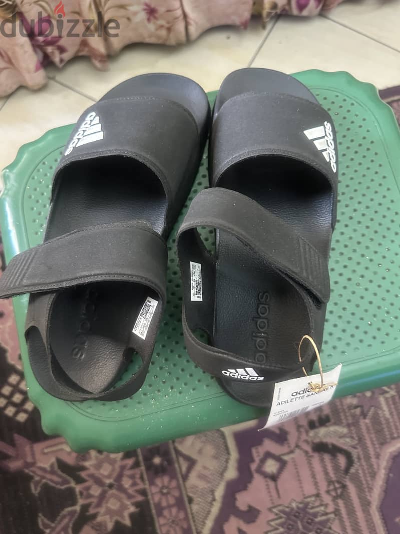 Adidas black slipper 1