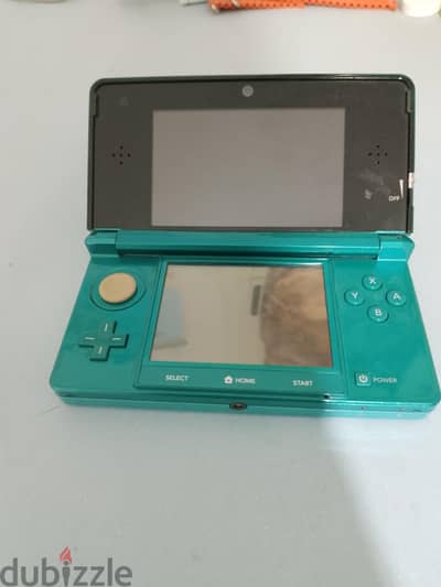 جهاز نينتندو 3 دي إس (Nintendo 3DS) لون أزرق بحالة جيدة للبيع جهاز نينتندو 3 دي إس (Nintendo 3DS) لون أزرق بحالة جيدة للبيع