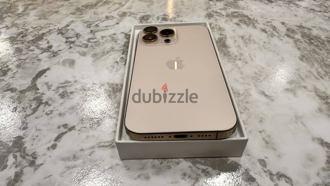 Apple - iPhone 16 Pro Max 4