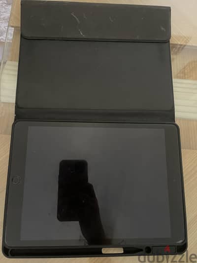 IPAD 9 used like new