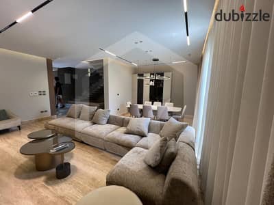 أول سكن – تاونهاوس مفروش بالكامل بموقع مميز يطل علي لاندسكيب للإيجار في ذا كراون, بالم هيلز, مدينة 6 أكتوبر . . . . . . . . . . . .