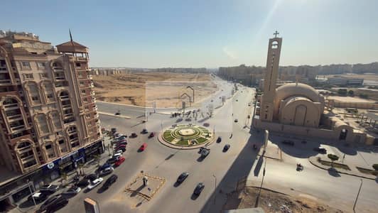 شقة الترا سوبر لوكس للايجار تشطيب فندقي علي اعلي مستوي فيو مفتوح الشطر الثامن امام كارفور زهراء المعادي