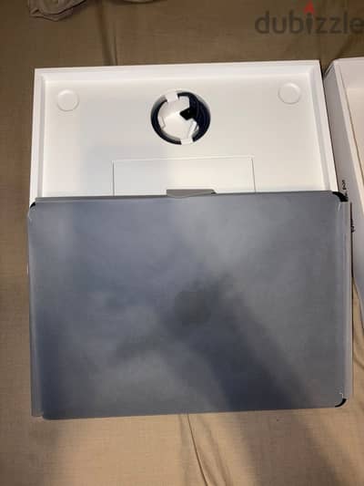13-inches Macbook Air with apple M2 chip