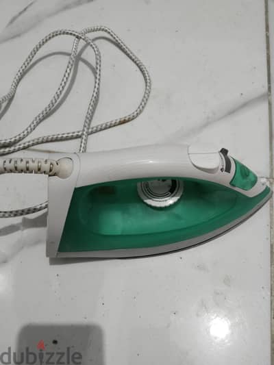 مكواه بخار محتاجه صيانة بسيطه
