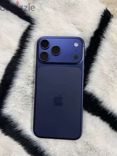 Apple - iPhone 17 Pro Max