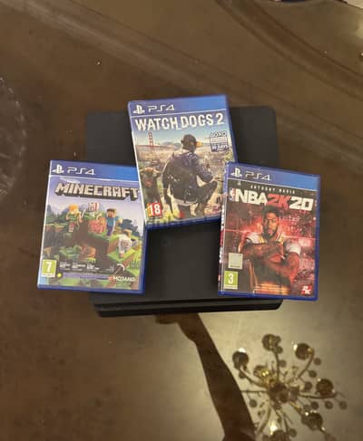 PS4 Slim 500GB +3 Games (Used) Near perfect condition
