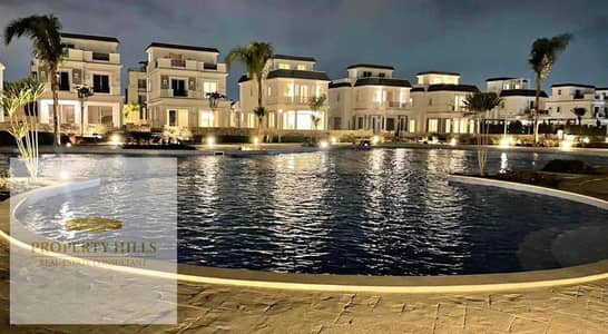Lowest price apartment 160 meters - 3 bedrooms - in the heart of Fifth Settlement with a garden in Mountain View for sale in installments