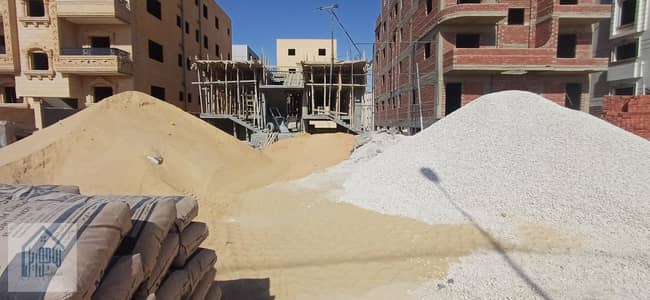 Apartment for sale in October Gardens Series 2 on the main road opposite the business men's service walkway