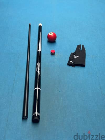 carbon fiber cue