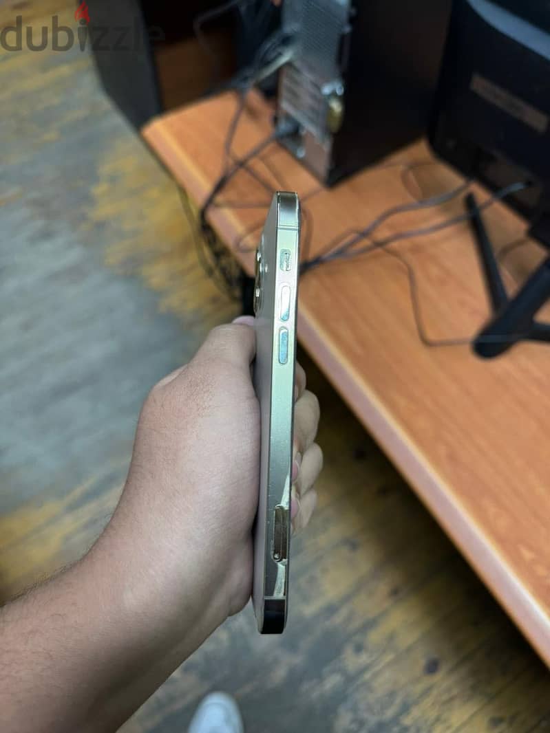 Apple - iPhone 12 Pro 1