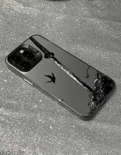 عدد ٢ جراب موبيل iPhone 11  وارد الخرج لم يتم إستخدامهم