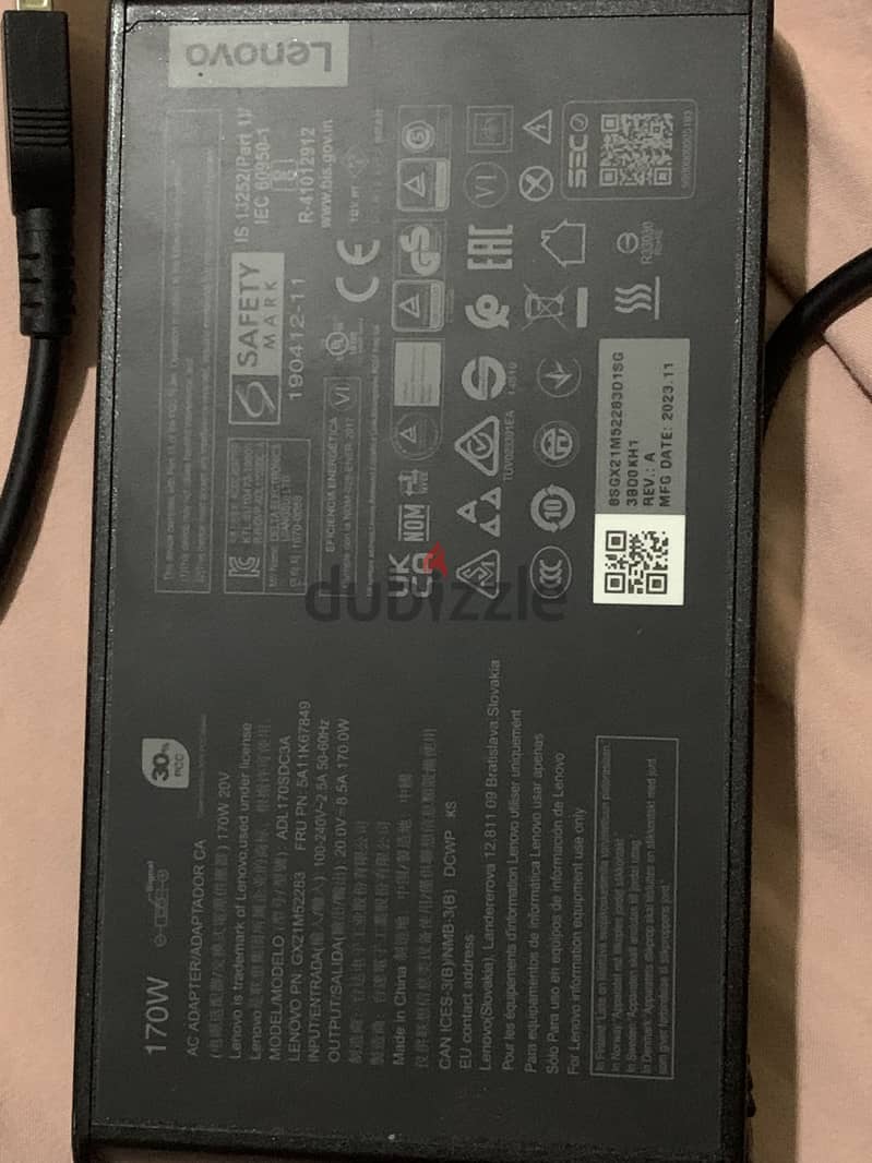 Lenovo LOQ 15IRX90 4