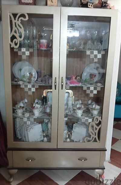 سفره و نيش بحالة جيدة جدا