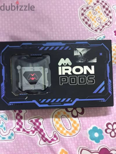 للبيع سماعه lRoN pods