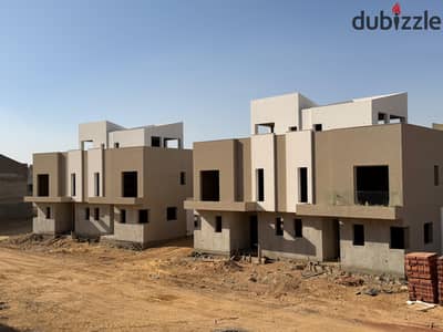 Lake House 200 meters for sale in Mostakbal City, delivery in 6 months, installments available