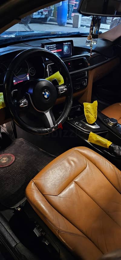 BMW 320i 2019