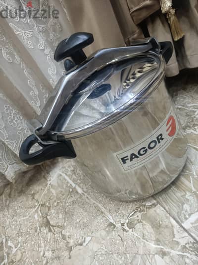 حلة ضغط أسباني