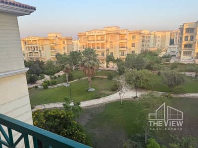 شقة مميزة للبيع كمبوند الخمايلKhamael Compound  الشيخ مرحلة اولي فيو لاند سكيب  وتقسيمة مميزة ومريحة تشطيب الترا سوبر لوكس استلام فورى