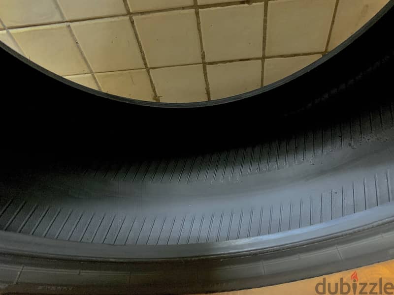 Bridgestone 255 45 R19 2