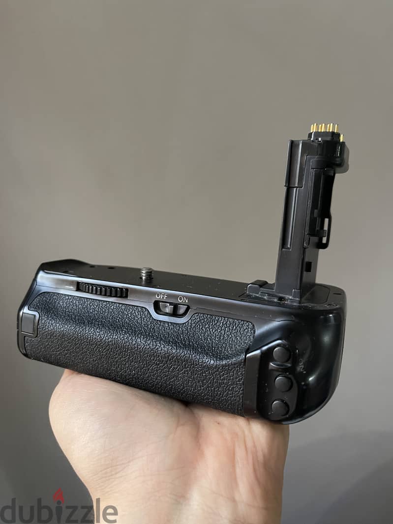 Battrey Grip 3