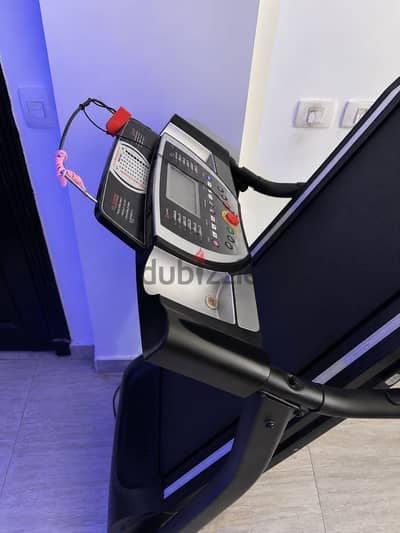 Smart fit treadmill