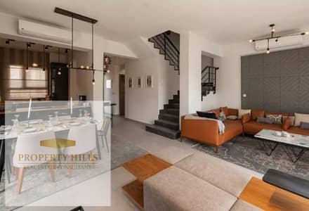 Duplex with Garden, 249 sq m, in New Cairo, with only a 3% down payment and installments over 8 years. For sale at half the original price.