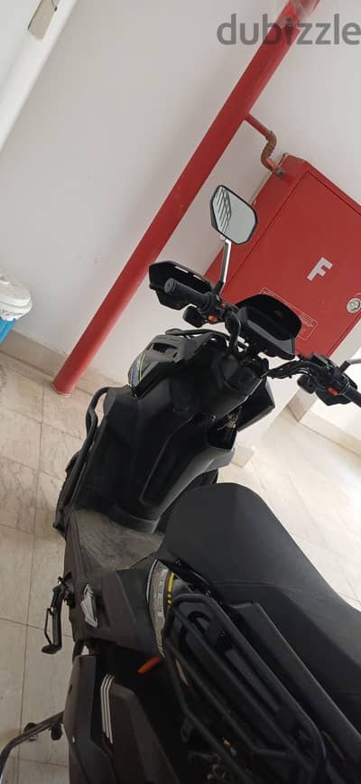 موتوسيكل كهربائي كسر زيرو kee way keet للبيع