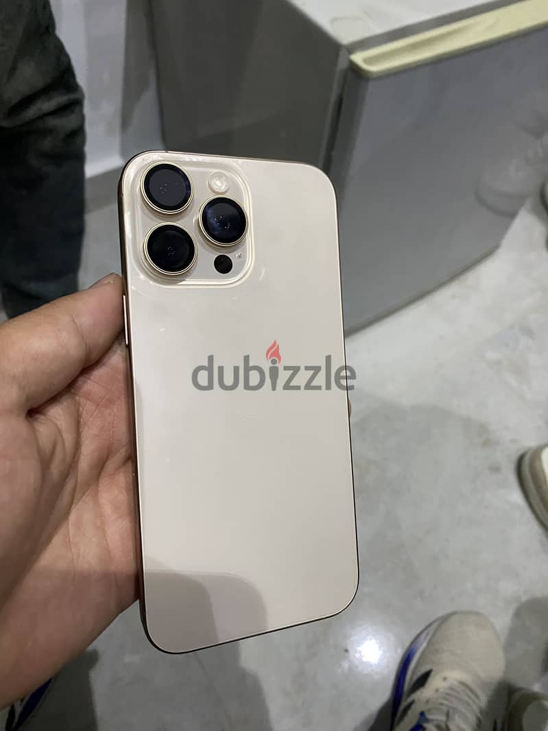 Apple - iPhone 16 Pro Max 1