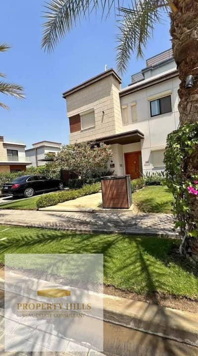 Standalone villa at a discounted price in New Cairo's Golden Square, directly on North 90 Street, close to Clubs Street, Mountain View, and Mivida. Standalone villa at a discounted price in New Cairo's Golden Square, directly on North 90 Street, close to Clubs Street, Mountain View, and Mivida.