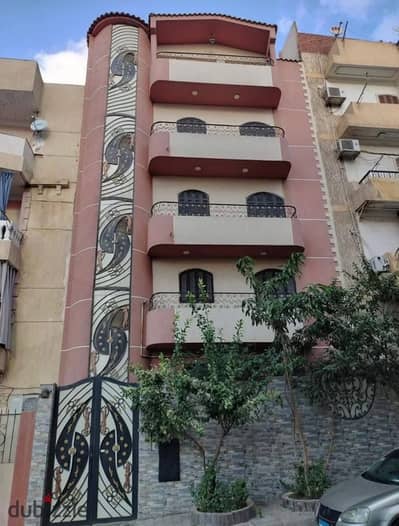 بيت في العبور للبيع منزل بالكامل