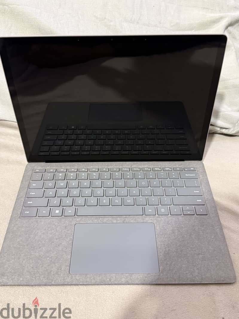 Microsoft Surface Laptop 5 7