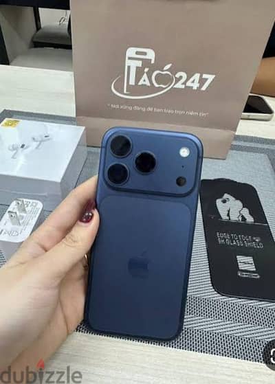 آبل - آيفون 17 برو ماكس