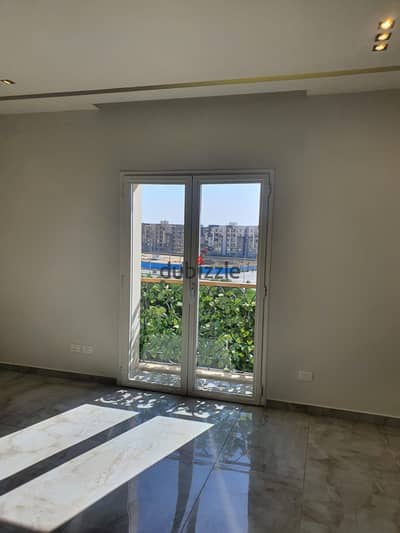 Luxury Apartment For Rent in Hyde Park New Cairo   Location: Hyde Park New Cairo  Area: 131 SQM  3rd Floor  Ultra Super Lux Finishing