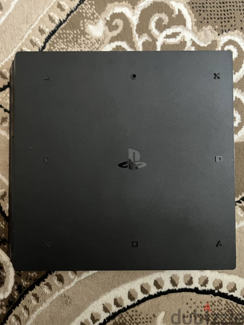 PS 4 Pro 1