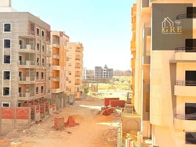 Golden opportunity to sell an apartment 265m with the first balcony and elevator and immediate delivery in a vital location in the heart of October next to Al-Hosari, Cityscape, Panda, and the new monorail