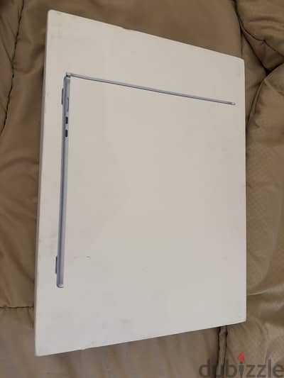 Apple MacBook Air M4 / 16 ram / 512 ssd / not active new open box