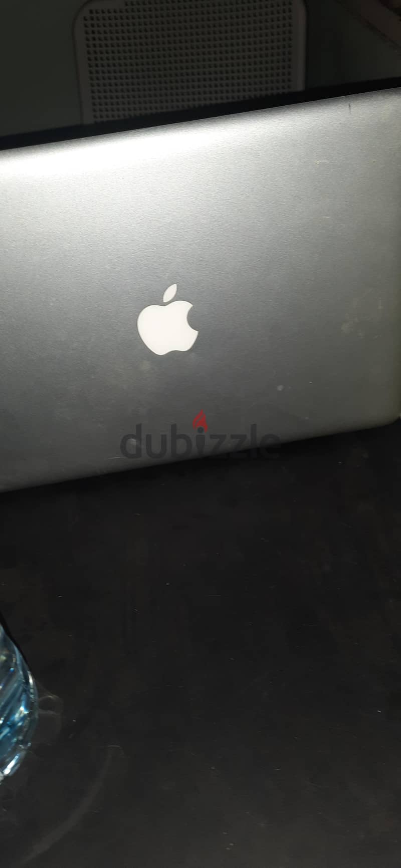 Macbook pro 13 Inch 2