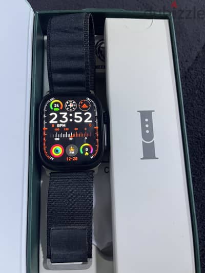 Green lion smart watch ultra active