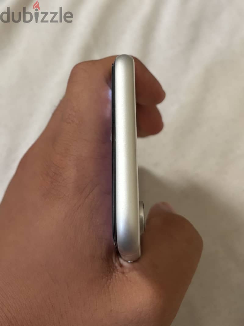 Apple - iPhone XR 2