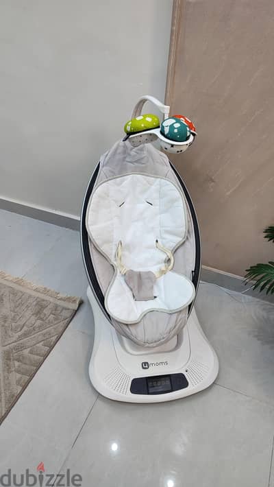 Moms Mamaroo swing